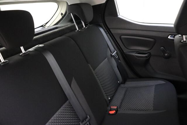 Nissan MICRA 1.0 IG-T Acenta 92pk | Airco | DAB Radio | Cruise Control | Trekhaak | Bluetooth