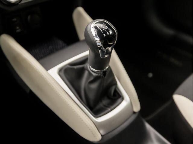 Nissan MICRA 0.9 IG-T N-Connecta Sport (NAVIGATIE, CLIMATE, CAMERA, SPORTSTOELEN, GETINT GLAS, CRUISE, LM VELGEN, NIEUWE APK, NIEUWSTAAT)