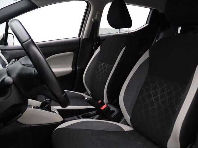 Nissan MICRA 100pk IG-T N-Connecta Camera | Cruise | Carplay | Parkeersens. achter