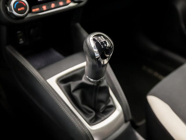 Nissan MICRA 0.9 IG-T N-Connecta Sport (NAVIGATIE, CLIMATE, CAMERA, SPORTSTOELEN, PARKEERSENSOREN, GETINT GLAS, LM VELGEN, CRUISE, NIEUWE APK, NIEUWSTAAT)