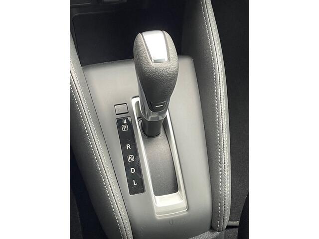 Nissan MICRA 1.0 IG-T Kiiro Automaat Navigatie ( via Apple Carplay ), Airco, Cruise Control, 17"Lm, Parkeersensoren achter,