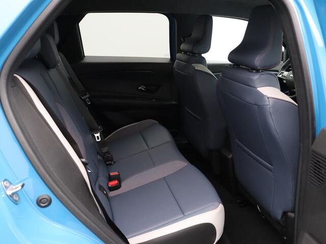 Nissan MICRA Evolve 52 kWh | Achteruitrijcamera | Draadloze smartphonelader