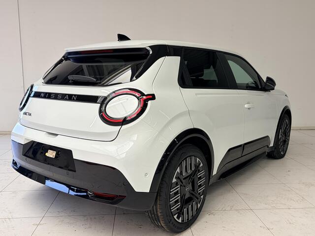 Nissan MICRA ADVANCE - Launch Edition 52 kWh | Navigatiesysteem | Apple CarPlay & Android Auto | Achteruitrijcamera | Parkeersensoren voor- en achter | Climate Control | Fabrieksgarantie