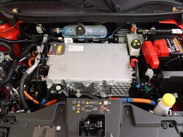 Nissan MICRA ADVANCE 40 kWh 120PK | Google Navigatie | Adaptieve Cruise Control | Stoel- en Stuurverwarming | One-Pedal Drive | Achteruitrijcamera | Apple CarPlay & Android Auto | Direct Beschikbaar!