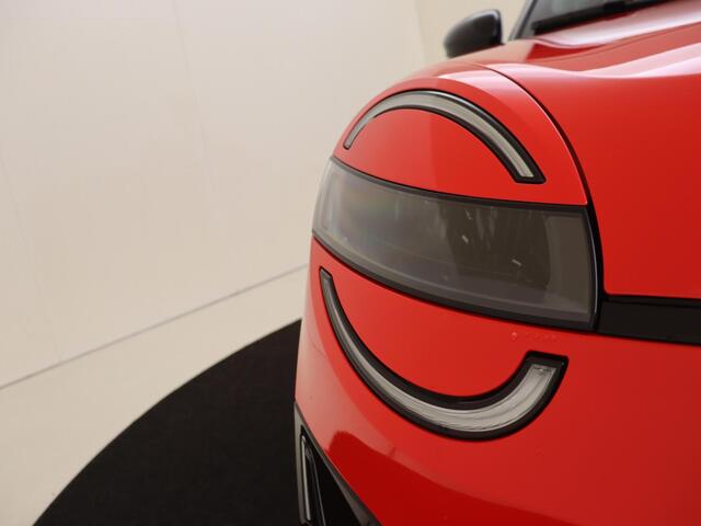 Nissan MICRA ADVANCE 40 kWh 120PK | Google Navigatie | Adaptieve Cruise Control | Stoel- en Stuurverwarming | One-Pedal Drive | Achteruitrijcamera | Apple CarPlay & Android Auto | Direct Beschikbaar!