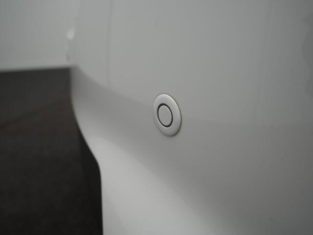 Nissan MICRA 0.9 IG-T 90 N-Connecta - RIJKLAARPRIJS - All Seasonbanden - Achteruitrijcamera - Stoelverwarming!