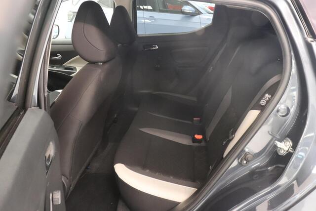 Nissan MICRA 0.9 IG-T N-Connecta | Camera | Climate control | Navigatie | Stoelverwarming | Key-Less |