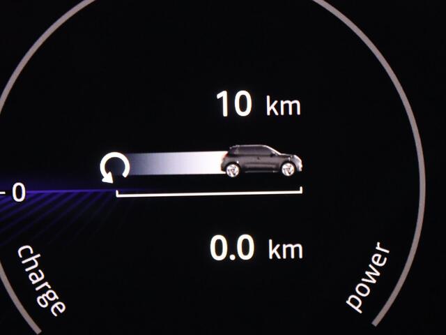Nissan MICRA EVOLVE 52 kWh 18" velgen | Harmon Kardon | parkeersensoren rondom | Navigatie