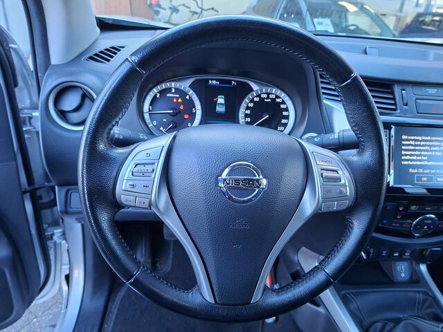 Nissan NAVARA 2.3 dCi N-Connecta King Cab 3500 kg trekgewicht | Bullbar | Hard top | Lederen bekleding | ex. BTW