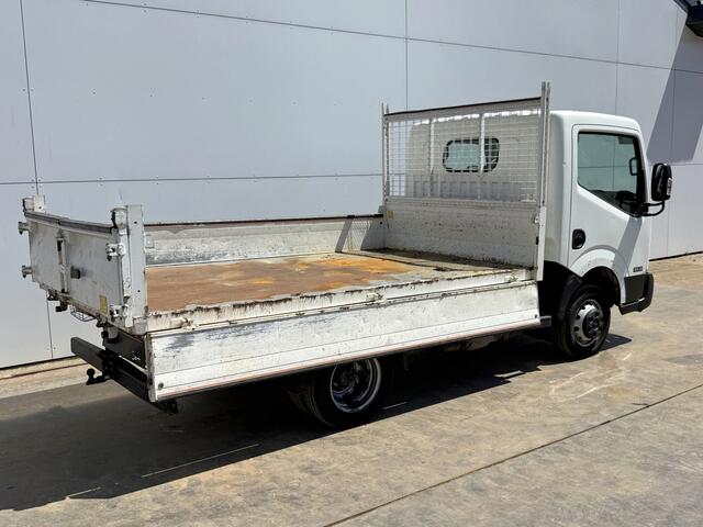 Nissan NT400 130PK 3.0 Kipper Dubbellucht 3.5t Trekhaak Airco Benne Tipper