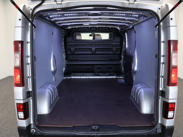 Nissan NV300 2.0 dCi 170 L2H1 Optima | Trekhaak | Automaat | vloer- wandbekleding | Navigatie