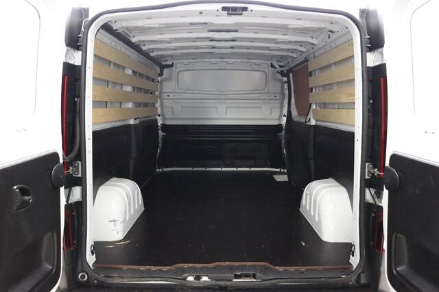 Nissan PRIMASTAR 2.0 dCi L2H1 Acenta | Automaat!! | Trekhaak | Parkeersensoren | Airco | Cruise Control | Bluetooth |