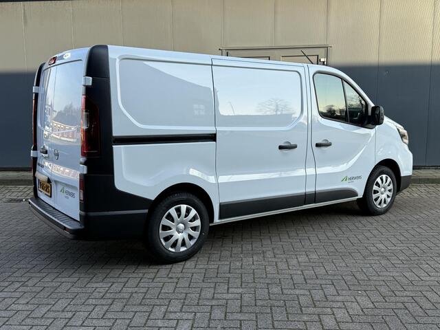Nissan PRIMASTAR 2.0 dCi L1H1 Acenta / Airco / Apple&Android Carplay / Cruise Control / Sensoren achter / Bluetooth / DAB / 3 zitplaatsen