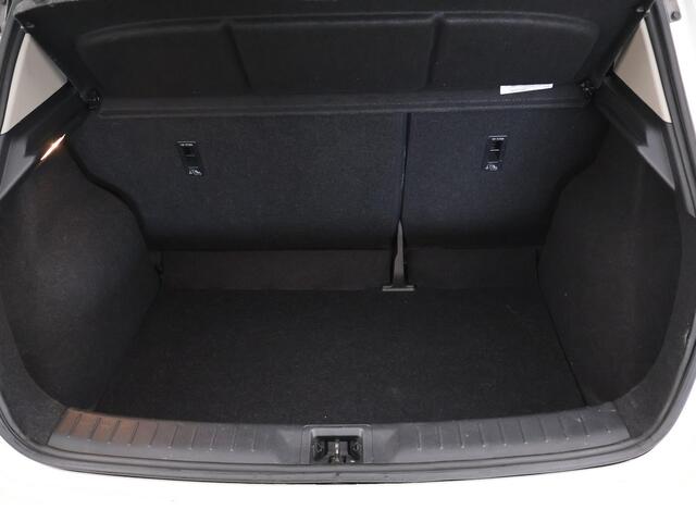 Nissan PULSAR 1.2 DIG-T N-VISION + TREKHAAK 3 MAANDEN VERHUURD