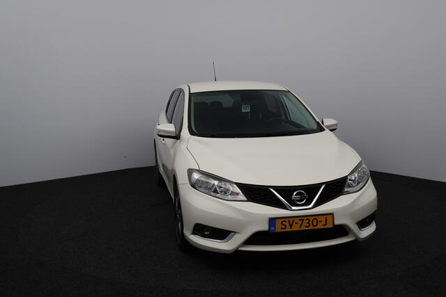 Nissan PULSAR 1.2 DIG-T N-Connecta/ 38.000 KM! N.A.P!/ Automaat!/ Trekhaak/ 17'' LMV/ Camera/ Keyless/ DAB+/ Navi/ Clima/ Cruise/ Bluetooth/ Armsteun/ Multi. LEDER. Stuur/ Mistl./ Chroom/ Extra getint glas.