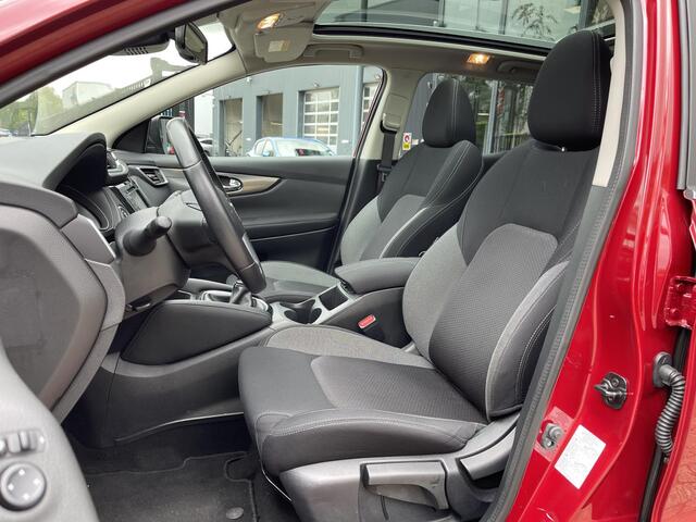 Nissan QASHQAI 1.2 N-Connecta Design Pack | Trekhaak | Panoramadak | Navigatie | 360° Camera | Keyless Entry | Rijklaarprijs!