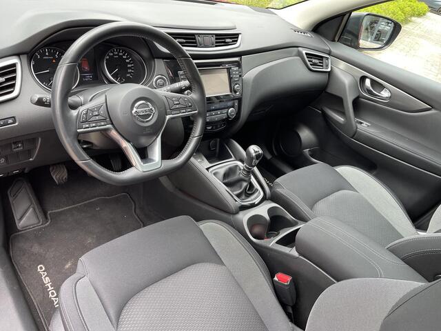 Nissan QASHQAI 1.2 N-Connecta Design Pack | Trekhaak | Panoramadak | Navigatie | 360° Camera | Keyless Entry | Rijklaarprijs!