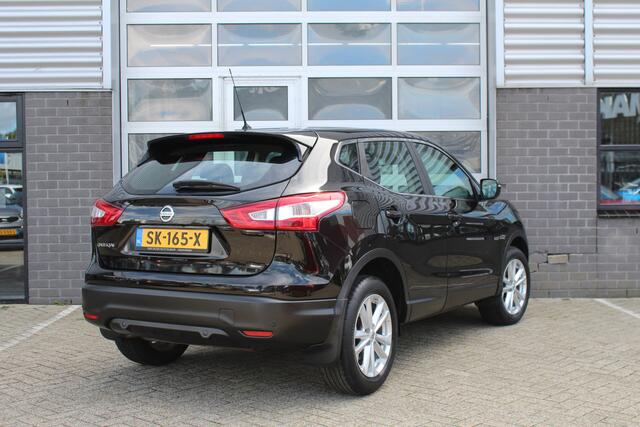 Nissan QASHQAI 1.2 N-Connecta / Navigatie / Camera / PDC