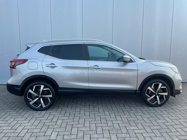 Nissan QASHQAI 1.2 DIG-T 115 Pk Tekna Navigatie, Panoramadak, Half Leder, 19"Lm, Trekhaak, Climate Control, Cruise Control