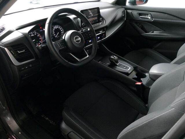 Nissan QASHQAI 1.3 MHEV 160PK NAVI CARPLAY CAMERA STOEL/STUUR/RUIT VERW. LMV PDC ECC LED ADAP.CRUISE 04/2024