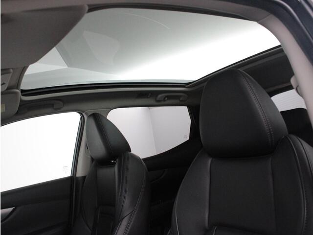 Nissan QASHQAI 1.3 DIG-T 159 DCT7 Premium Edition Automaat / Climate Control / Navigatie / Panoramadak / Lederen Bekleding / Lichtmetalen Velgen / Camera 360 / Keyless Entry / LED