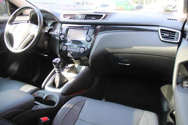 Nissan QASHQAI DIG-T 115 Tekna | PANORAMADAK | LEDER | STOELVERWARMING | TREKHAAK |
