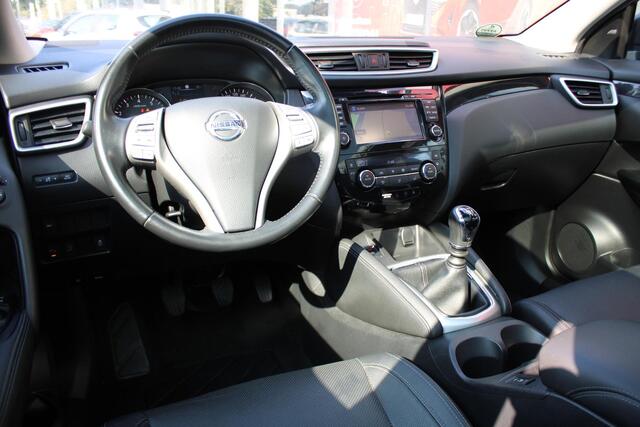 Nissan QASHQAI DIG-T 115 Tekna | PANORAMADAK | LEDER | STOELVERWARMING | TREKHAAK |