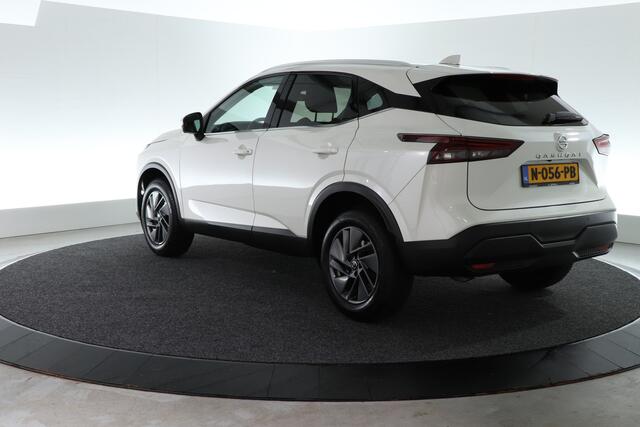 Nissan QASHQAI 1.3 MHEV Acenta / PANO-DAK / 360 CAMERA /