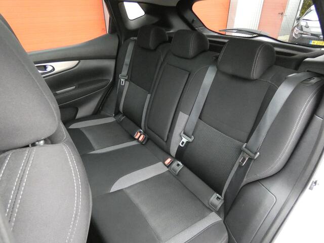Nissan QASHQAI 1.2 N-Connecta/ lage km/ zeer mooi!