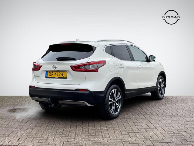 Nissan QASHQAI 1.2 N-Connecta Design Pack | Trekhaak | Panoramadak | Navigatie | 360° Camera | Keyless Entry | Cruise & Climate Control | Rijklaarprijs!