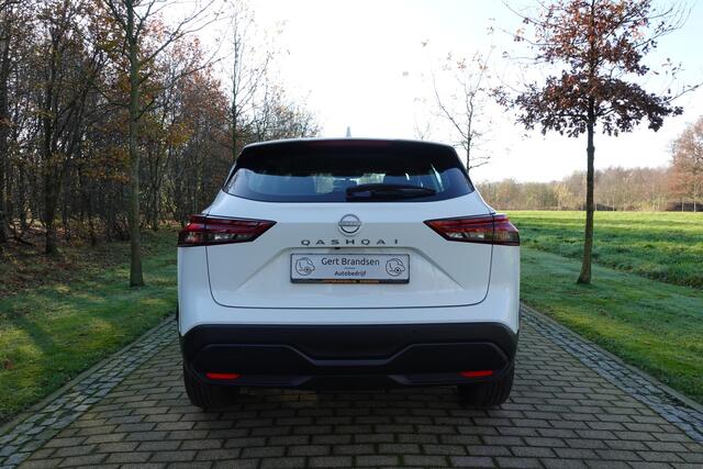 Nissan QASHQAI 1.3 MHEV Xtronic Business Access Winterpakket DAB LED Verw. stuurwiel Stoelverwarming