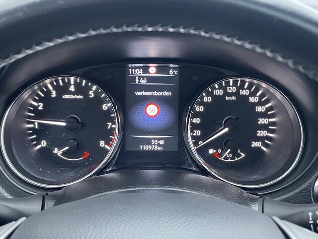 Nissan QASHQAI 1.6 N-Connecta Navigatie, Panoramadak, 360 Camera, Trekhaak, Climate Control, Cruise Control, 18"Lm