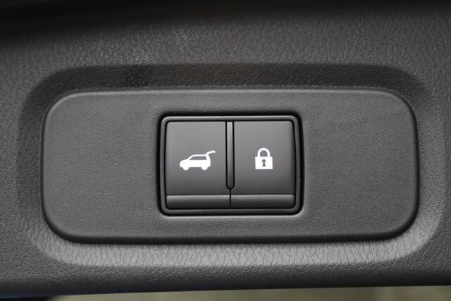 Nissan QASHQAI 1.3 MHEV 158 Xtronic Tekna | Trekhaak| Apple Carplay/Android Auto | Navigatie | 360º Camera | 1.800 kg Trekgewicht | Panoramadak