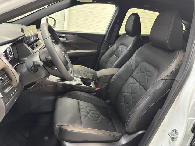 Nissan QASHQAI 1.3 MHEV Xtronic Tekna / *** ¤7000,- Nissan Eindejaarskorting! *** / Nieuw uit Voorraad Leverbaar / 1800 KG Trekgewicht / Panoramadak / Cold Pack / Bruin Interieur /