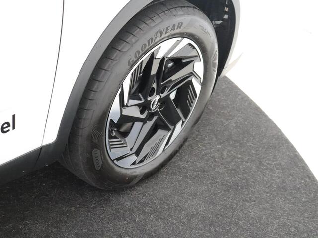 Nissan QASHQAI 1.3 MHEV Xtronic Business Executive