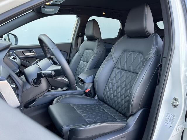 Nissan QASHQAI 1.5 e-Power Tekna Plus AUTOMAAT / Voorstoelen, stuurwiel + voorruit verwarmd / Rondomzichtcamera / Parkeersensoren voor + achter / Panorama dak/ Luxe lederen bekleding / Lichtmetalen velgen 20" / Apple Car Play & Android Auto / Automatische airco