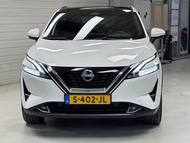 Nissan QASHQAI 1.5 e-Power Tekna Plus AUTOMAAT / Voorstoelen, stuurwiel + voorruit verwarmd / Rondomzichtcamera / Parkeersensoren voor + achter / Panorama dak/ Luxe lederen bekleding / Lichtmetalen velgen 20" / Apple Car Play & Android Auto / Automatische airco