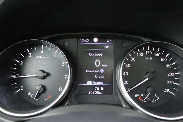 Nissan QASHQAI 1.3 DIG-T Premium Edition | Stoelverwarming | Trekhaak | 360-graden camera | Tekna |