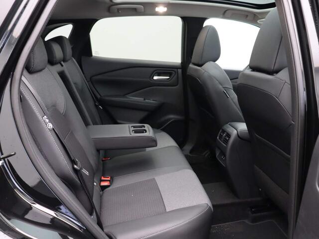 Nissan QASHQAI 1.3 MHEV Xtronic N-Connecta | Trekhaak | 1800kg Trekvermogen | Pro-Pilot Cruise Control | Panorama Dak | Stoel, Stuur en Voorruit Verwarming |