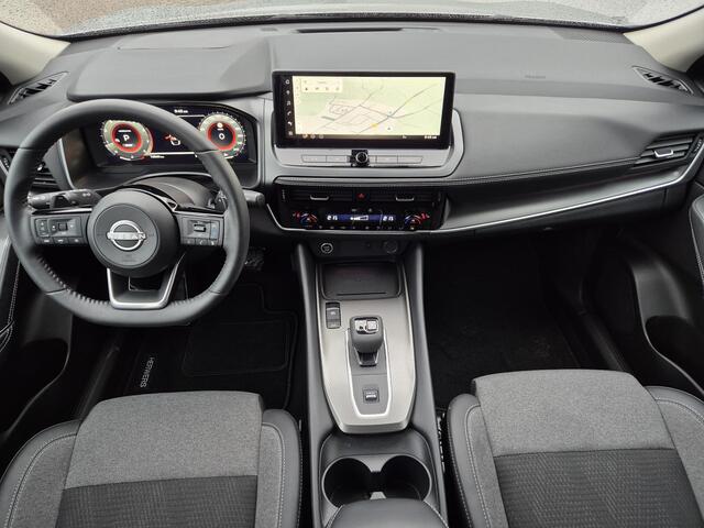 Nissan QASHQAI 1.3 MHEV Xtronic N-Connecta / Trekgewicht 1800 Kg / Apple Carplay Android Auto / Adaptief cruise control / Lichtmetalen wielen 18" / Rondomzicht camera / Cold Pack /