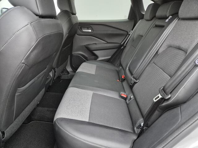 Nissan QASHQAI 1.3 MHEV Xtronic N-Connecta / Trekgewicht 1800 Kg / Apple Carplay Android Auto / Adaptief cruise control / Lichtmetalen wielen 18" / Rondomzicht camera / Cold Pack /