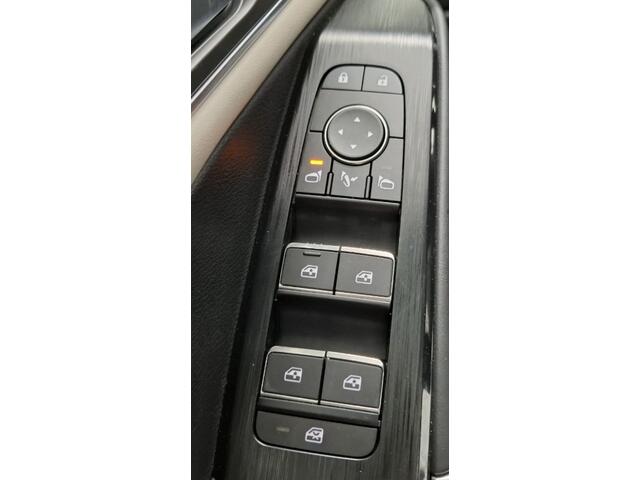 Nissan QASHQAI 1.5 e-Power Tekna Carplay / Camera / Navigatie