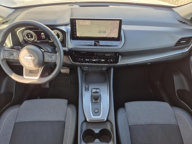 Nissan QASHQAI 1.3 MHEV Xtronic N-Connecta / Trekgewicht 1800 Kg / Apple Carplay Android Auto / Lichtmetalen wielen 18" / Draadloze telefoon lader / Adaptief cruise control / Rondomzicht camera /