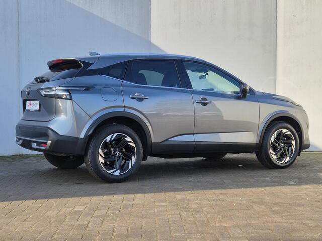 Nissan QASHQAI 1.3 MHEV Xtronic N-Connecta / Trekgewicht 1800 Kg / Apple Carplay Android Auto / Lichtmetalen wielen 18" / Draadloze telefoon lader / Adaptief cruise control / Rondomzicht camera /
