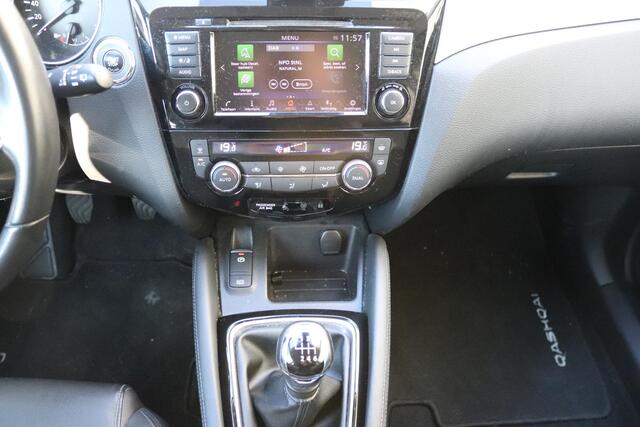 Nissan QASHQAI 1.3 DIG-T 160pk Tekna | Trekhaak | Panoramadak | 360° Camera |