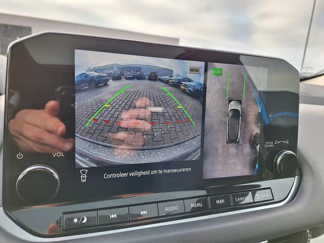 Nissan QASHQAI 1.3 MHEV Xtronic N-Connecta | Panodak | Carplay | Navigatie | 360 Camera | Stoel/Stuur verwarming | DAB | Cruise Control Adaptive | Climate Control |