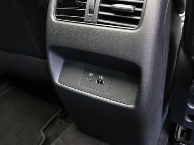 Nissan QASHQAI 158pk MHEV Xtronic Tekna | Stoel, Stuur en Voorruitverwarming | Head-up Display | Panoramadak | Elektrisch Verstelbare Bestuurdersstoel |