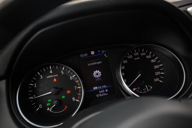 Nissan QASHQAI 1.3 DIG-T Tekna + , Pano dak, 360°camera, Bose, Carplay,