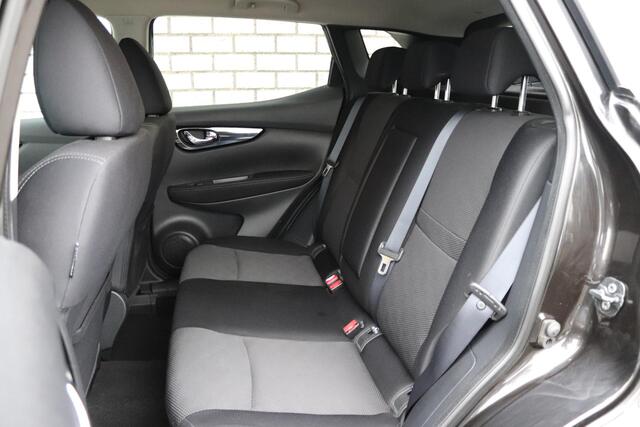 Nissan QASHQAI 1.2 DIG-T 115 X-Tronic Automaat N-Connecta | Trekhaak | Navigatie | Speciale Matgrijze Lakbehandeling |