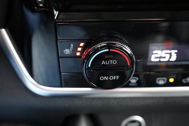 Nissan QASHQAI 1.3 MHEV Xtronic N-Connecta CARPLAY 360-CAMERA RUIT/STUUR/STOELVERWARMING DAB 18"LMV 2xKEYLESS DODEHOEK/VERKEERSBORDDETECTIE ENZ.